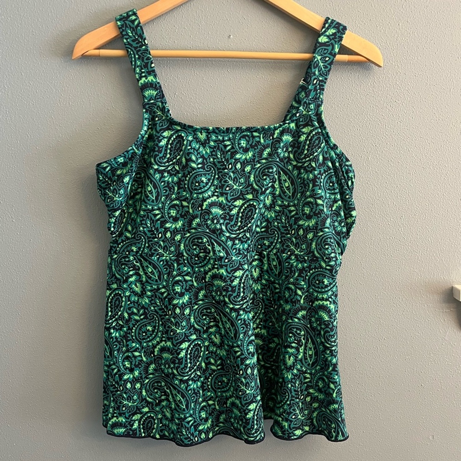 Lands' End Green Paisley Tankini Top